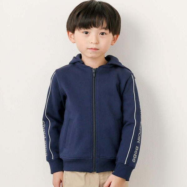 ベベ（BeBe）/袖ロゴプリントパーカー(90〜150cm)の通販は