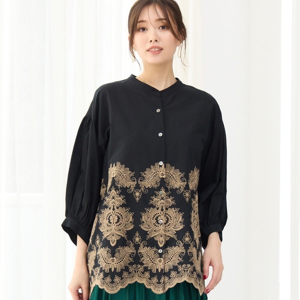ピサーノ（PISANO）/【手洗いOK】刺繍加工スカラップヘムブラウス
