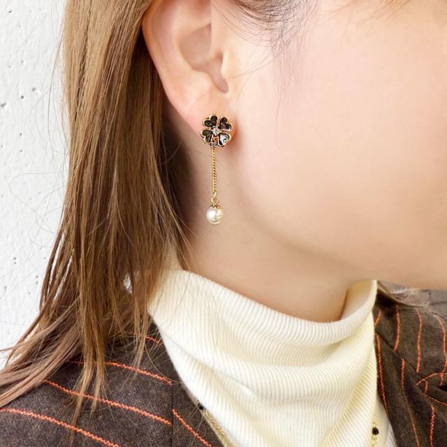 アナ スイ（ANNA SUI）/クローバー＆バタフライモチーフ ピアス