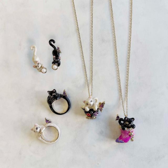 アナ スイ（ANNA SUI）/白猫モチーフ ネックレスの通販はau PAY