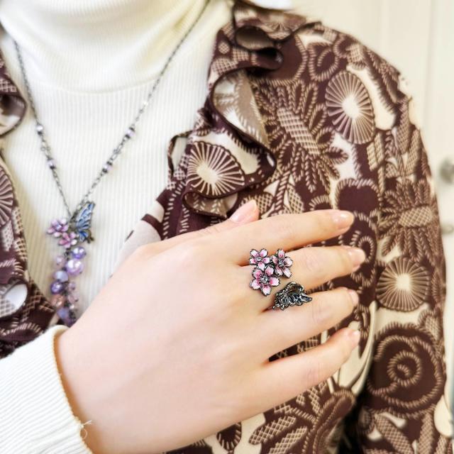 アナ スイ（ANNA SUI）/夜桜と蝶モチーフ リング