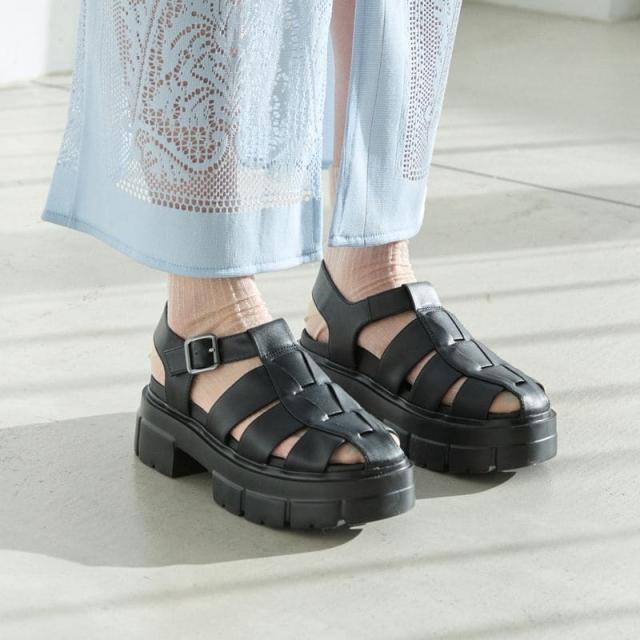 アキュアーズ（AcureZ）/オトナの厚底トラッドサンダル グルカデザイン