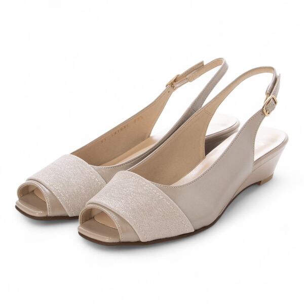 リズ・ラフィーネ（Riz raffinee）/オープントゥバックベルトサンダル