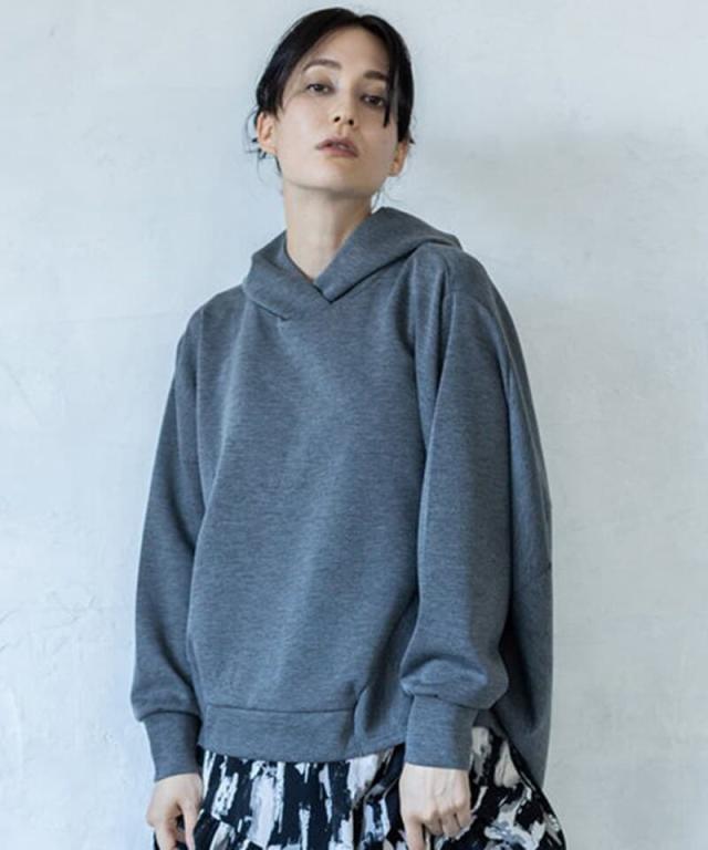 オズモーシス（OSMOSIS）/コクーンフードプルオーバー