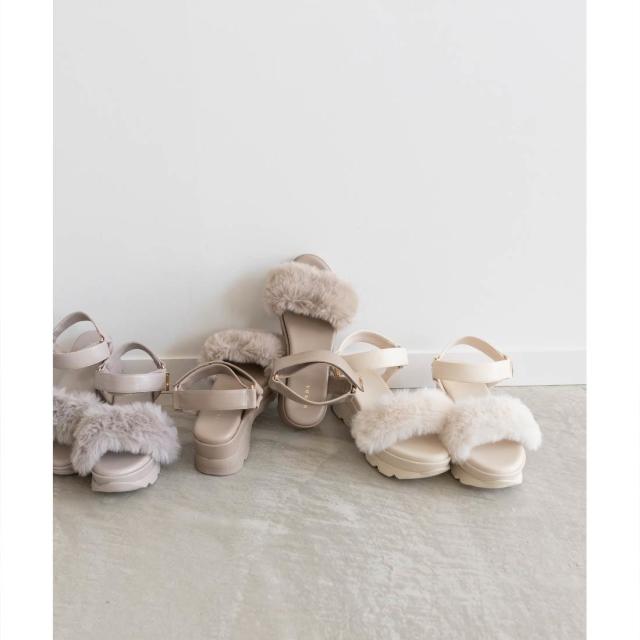 ランダ（RANDA）/【22．5−25．5】2WAY ファーベルトスポーツサンダル