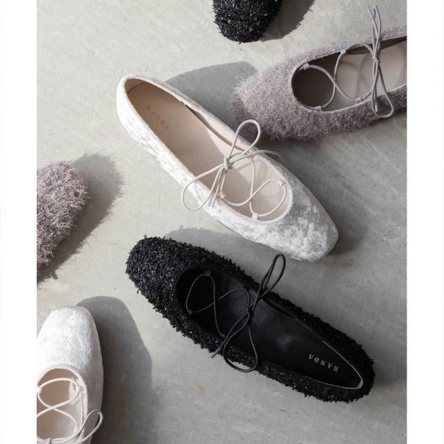 ランダ（RANDA）/＜25秋冬新作＞【22−25．5】レースアップフラットパンプス