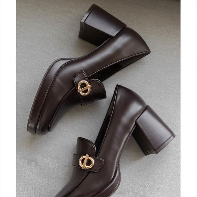 ランダ（RANDA）/＜25秋冬新作＞【22．5−25．5】ゴールドバックルストームローファー