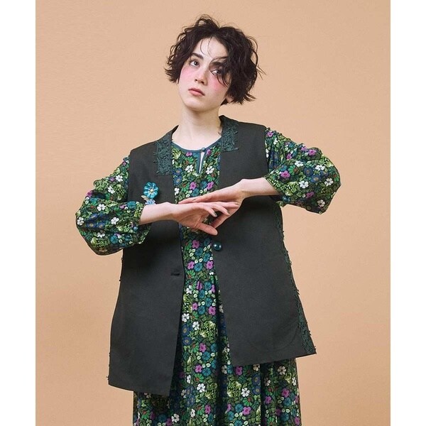 ホコモモラ（JOCOMOMOLA）/Encaje de Animal フラワーレースジレ