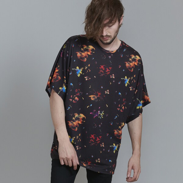 ノーアイディー（NO ID．）/シャドウフラワードルマンスリーブTの通販は