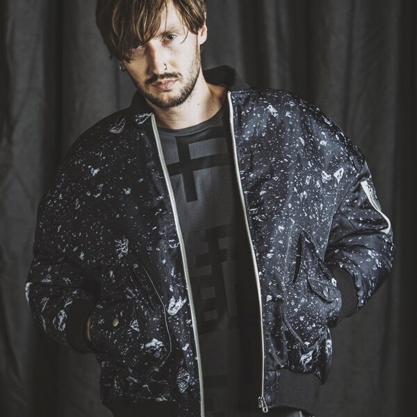 ノーアイディー（NO ID．）/パデッドBIG−MA−BLZ（ブルゾン)の通販は 14,969円