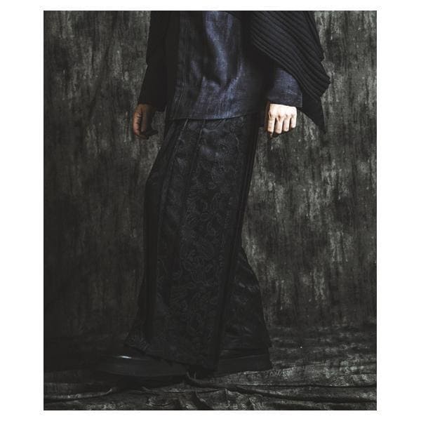 ノーアイディー（NO ID．）/ハカマプリーツトラウザーズ