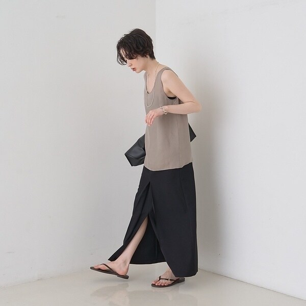 ルージュ・ヴィフ ラクレ（Rouge vif la cle）/【防しわ】【梳毛調ストレッチ素材】ダブルタックフロントスリットタイトスカート【予_15