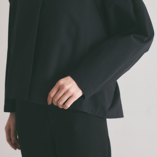 カリテ（qualite）/《セットアップ対応》2WAYストレッチフォルムシャツ