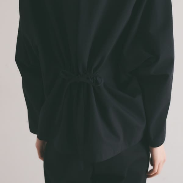 カリテ（qualite）/《セットアップ対応》2WAYストレッチフォルムシャツ