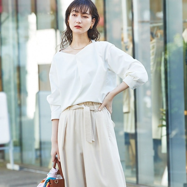 カリテ（qualite）/2WAYストレッチタックブラウス