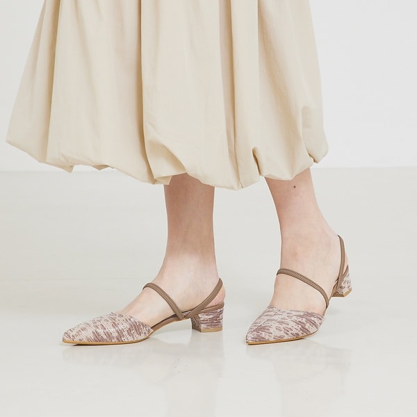 オゥ バニスター（Au BANNISTER）/【2WAYデザイン】マルチストラップパンプス