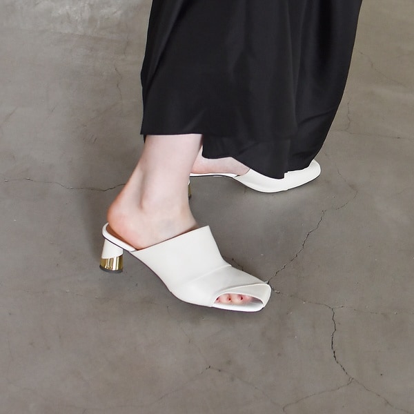 オゥ バニスター（Au BANNISTER）/ツイストミュールサンダル