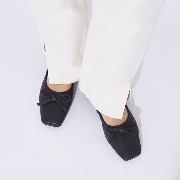 オゥ バニスター（Au BANNISTER）/【LAROUTE】ギャザーバレエシューズの通販は 7,920円