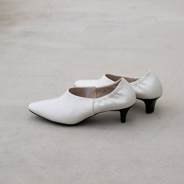 オゥ バニスター（Au BANNISTER）/ボロネーゼ 甲深パンプス