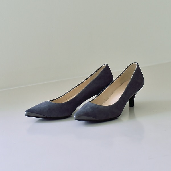 オゥ バニスター（Au BANNISTER）/ポインテッドラインパンプスの