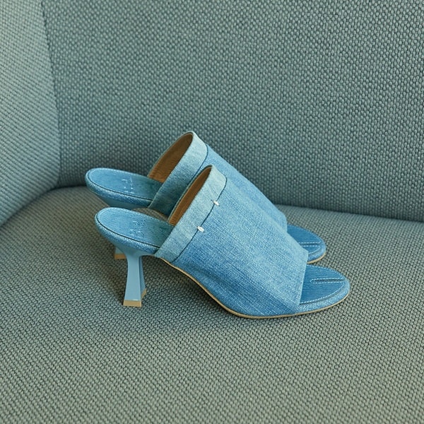 オゥ バニスター（Au BANNISTER）/【40周年】【Betty Smith別注】コラボユニークヒールミュール