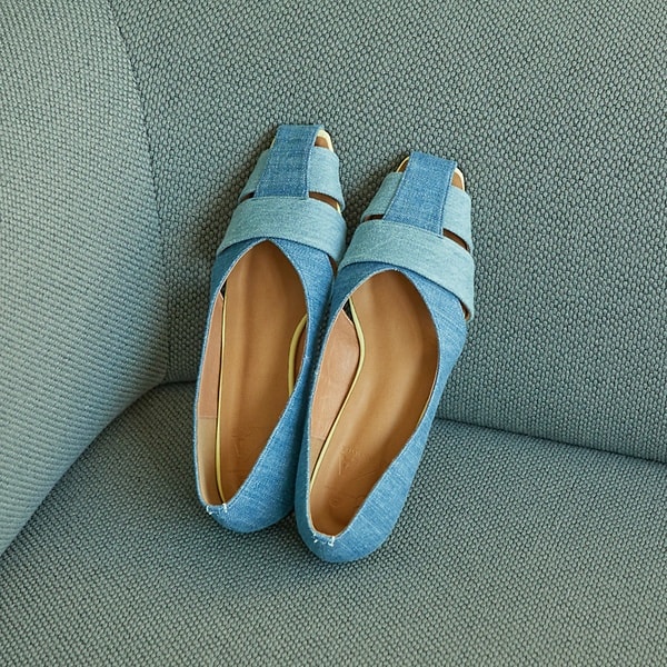 オゥ バニスター（Au BANNISTER）/【40周年】【Betty smith別注】コラボグルカモチーフパンプス