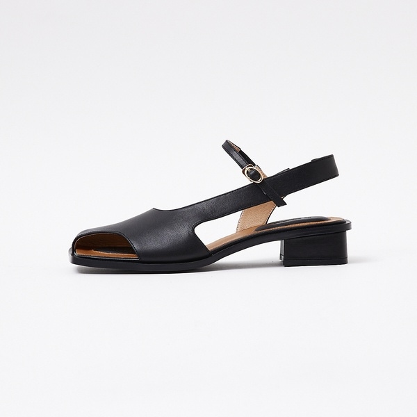 オゥ バニスター（Au BANNISTER）/サムハイドストラップサンダル_13