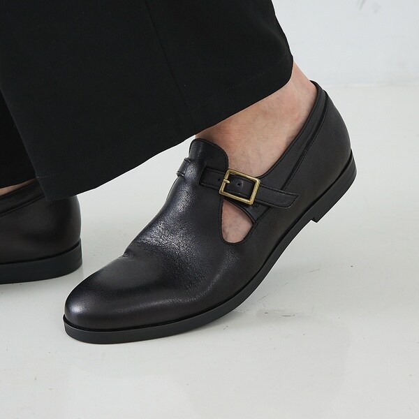 アルフレッド・バニスター（alfredoBANNISTER）/Tストラップ バックル