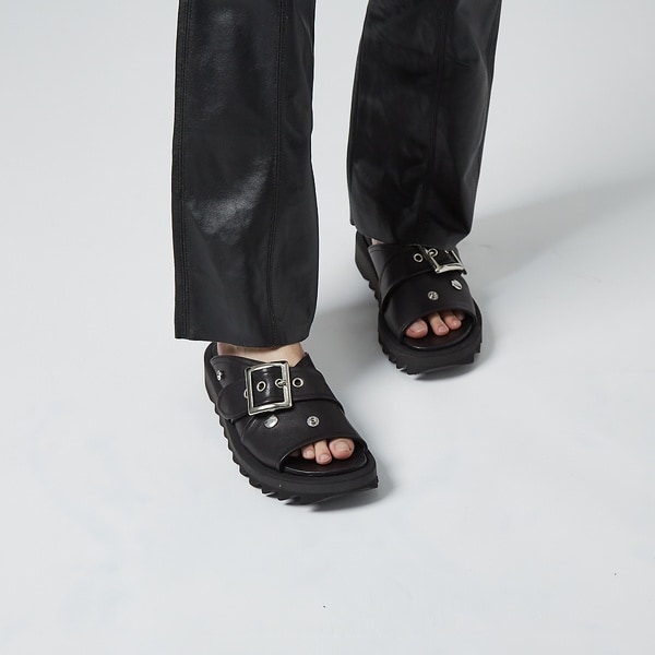 アルフレッド・バニスター（alfredoBANNISTER）/【WRAP SHOES】ライダースバックル ボリュームソール スライドサンダル_1