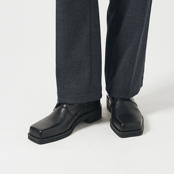 アルフレッド・バニスター（alfredoBANNISTER）/オブリーク チャッカ ブーツ