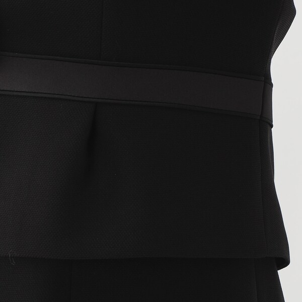 アンフィニ/ノーカラーサテン使いアンサンブルの通販はau PAY