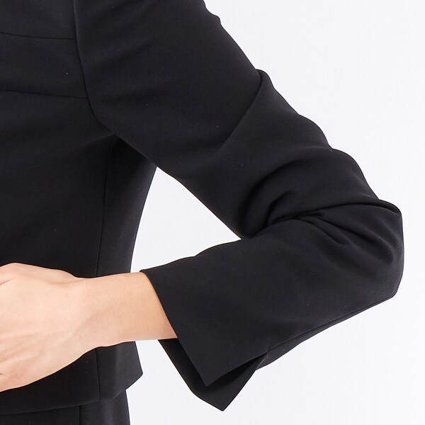 アンフィニ/【喪服/礼服/ブラックフォーマルスーツ】ノーカラーレース