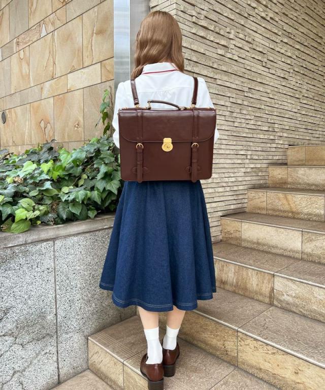 フィント（FINT）/ベルト使いキーホールサッチェルバッグ_5