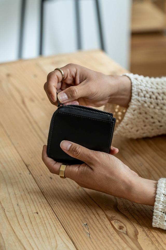 イルビゾンテ キーホルダー メール便可能商品 M便 3/5  正規品 新品 レディース メンズ 男性 女性 誕生日プレゼント ギフト 父の日    IL BISONTE 54172309350 イルビゾンテ キーホルダー メール便可能商品 M便 3/5 正規品 新品