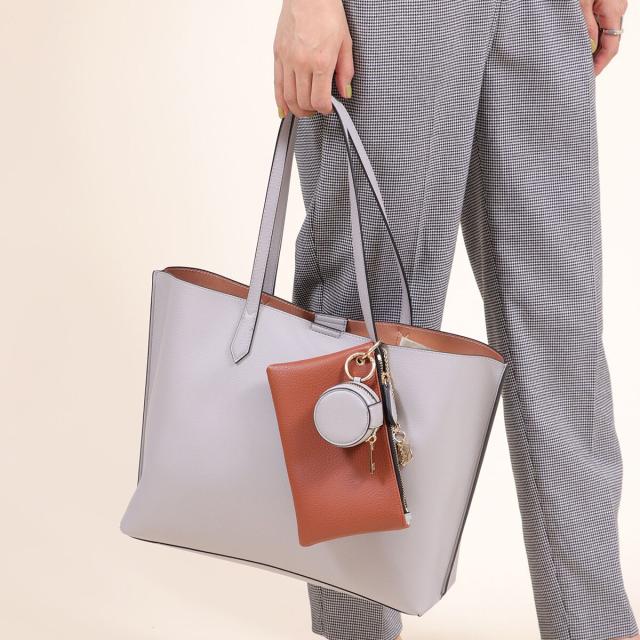 ベース（BASE）/【テレビドラマ使用】A4対応 ポーチチャーム付き 3ROOMトートバッグの通販は