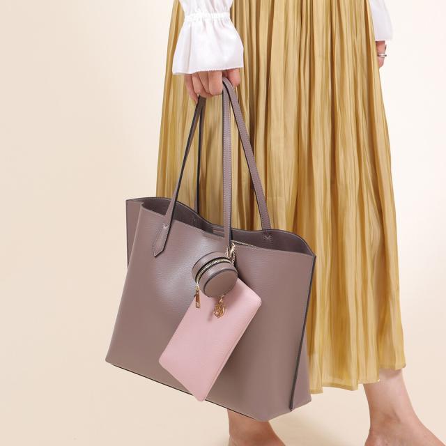 ベース（BASE）/【テレビドラマ使用】A4対応 ポーチチャーム付き 3ROOMトートバッグの通販は