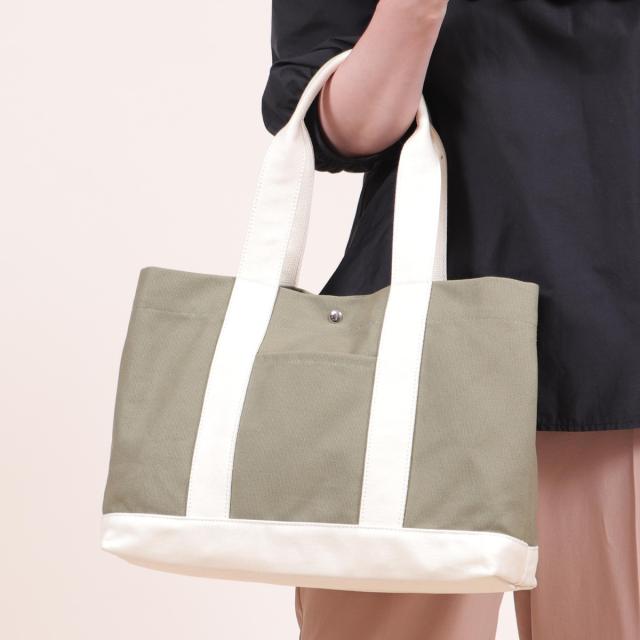 ベース（BASE）/【A4対応】仕切り付きフロントポケットキャンバス