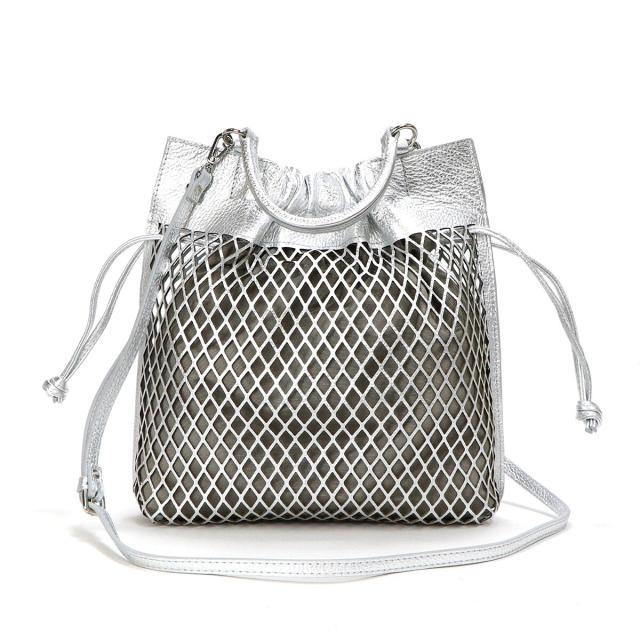 ベース（BASE）/【ROBERTA GANDOLFI】イタリア製 カーフスキンレーザーカット2WAYトートバッグ ベース（BASE）/【ROBERTA GANDOLFI】イタリア製 カーフスキンレーザー