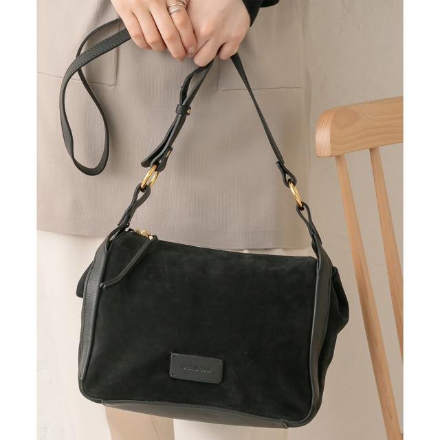 ベース（BASE）/【Gianni Conti】【本革】イタリア製 カーフレザー ショルダーバッグ ベース（BASE）/【Gianni Conti】【本革】イタリア製 スエード×カーフ