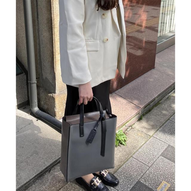 ベース（BASE）/【ROBERTA GANDOLFI】【本革】イタリア製 2WAYバイカラーショルダーバッグ(L)