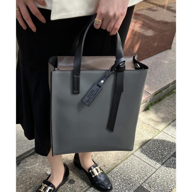 ベース（BASE）/【ROBERTA GANDOLFI】【本革】イタリア製 2WAYバイカラーショルダーバッグ(L)
