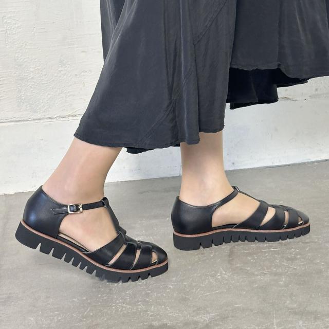 ノイエディフュージョン（neue diffusion）/ 厚底グルカサンダル