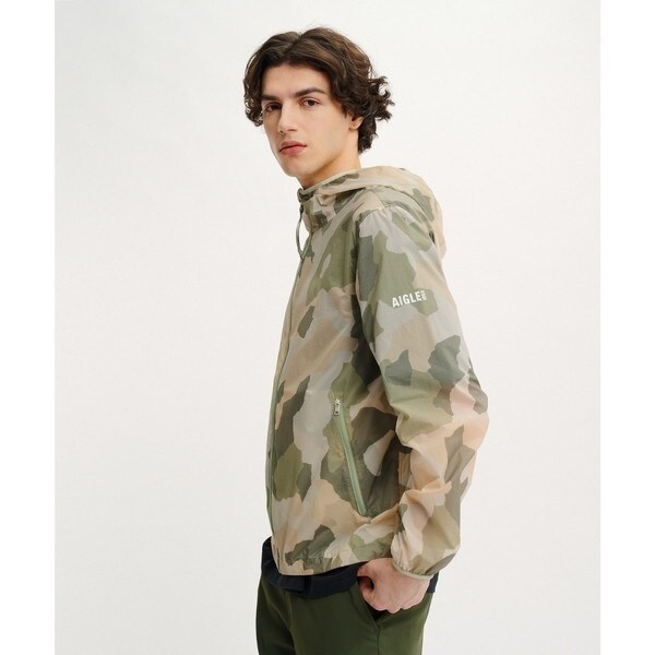 OFF－WHITE オフホワイト　カモフラ柄　ミリタリ－ジャケット OFF-WHITE オフホワイト ジャケット ミリタリー カモフラ 迷彩