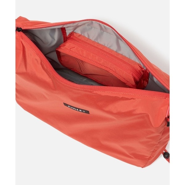 エーグル（AIGLE）/撥水 ともし火＆パウダーコンパクト ショルダーバッグ 10L