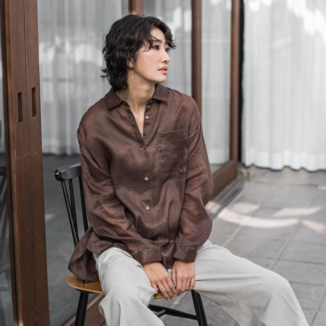 ラエフ（la．f．．．）/【大きいサイズ/新色追加】“洗える麻”トーンアップシャツ_4
