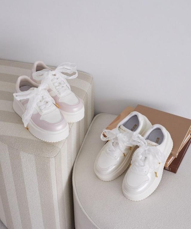 メゾン ド フルール（Maison de FLEUR）/レースリボン厚底スニーカー