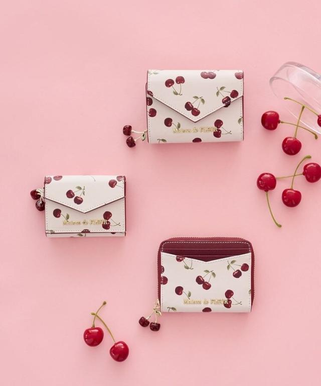メゾン ド フルール（Maison de FLEUR）/リーフ付きチェリーウォレット