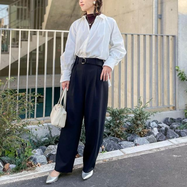 ノーリーズ（NOLLEY’S）/《セットアップ対応》ウォッシャブルゴールドパーツベルト付きワイドパンツ