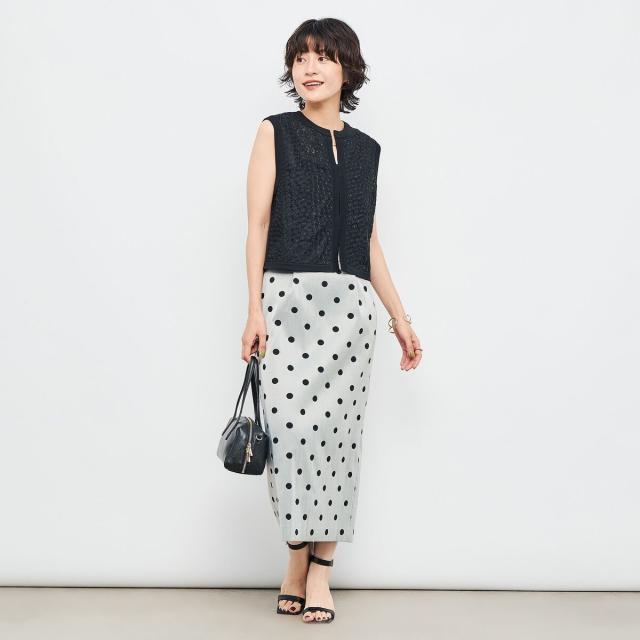 ノーリーズ（NOLLEY’S）/《手洗い可能》フラワー刺繍生地ベスト