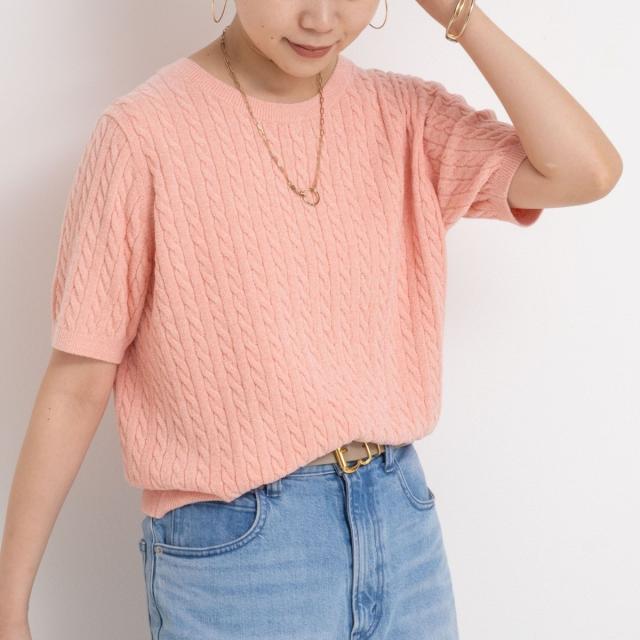 リエミラー（Rie Miller）/《手洗い可能》《アンサンブル対応》モールヤーンミニケーブルプルオーバーニット